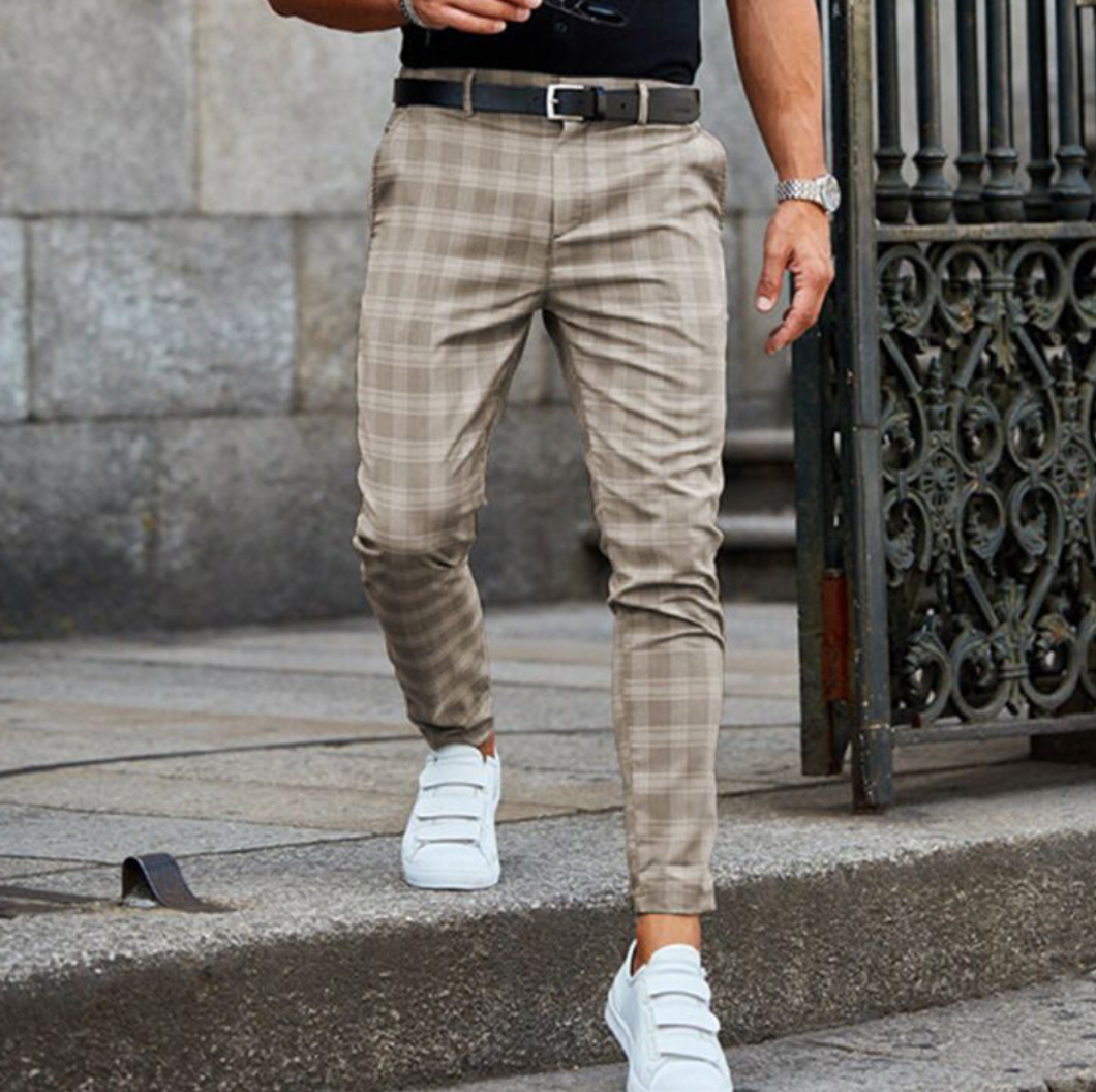 Cevori Stylish Comfortable Fit Checked Trousers