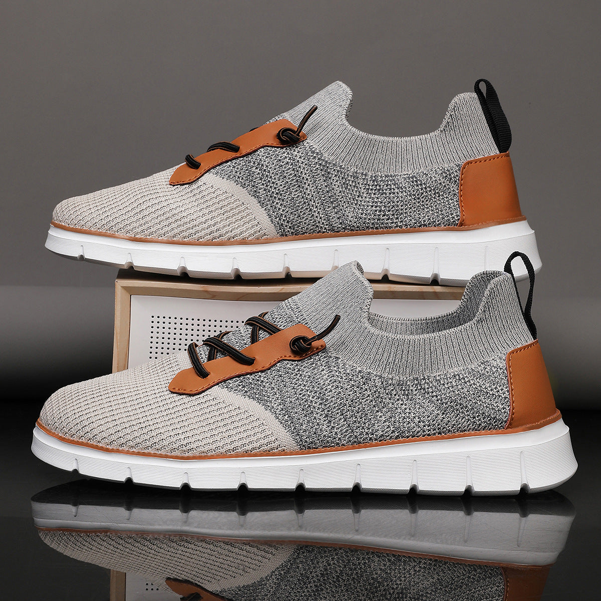 Cevori Low-Top Lace-Up Mesh Sneakers